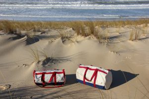 Lire la suite à propos de l’article On vous présente nos sacs en voiles de bateaux recyclées fabriqués à Marseille !